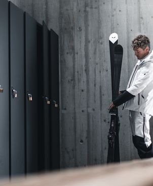 Tenue de ski homme : allier performance et style cet hiver